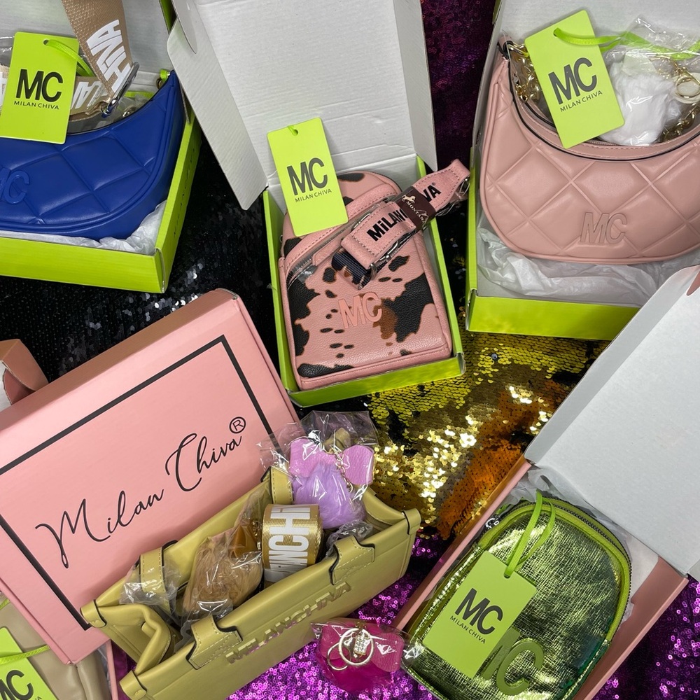 Bundle and Save on my LIVE | WIGS and Beauty supplies | FASHION & MORE🛍️ - Picture 11 of 11